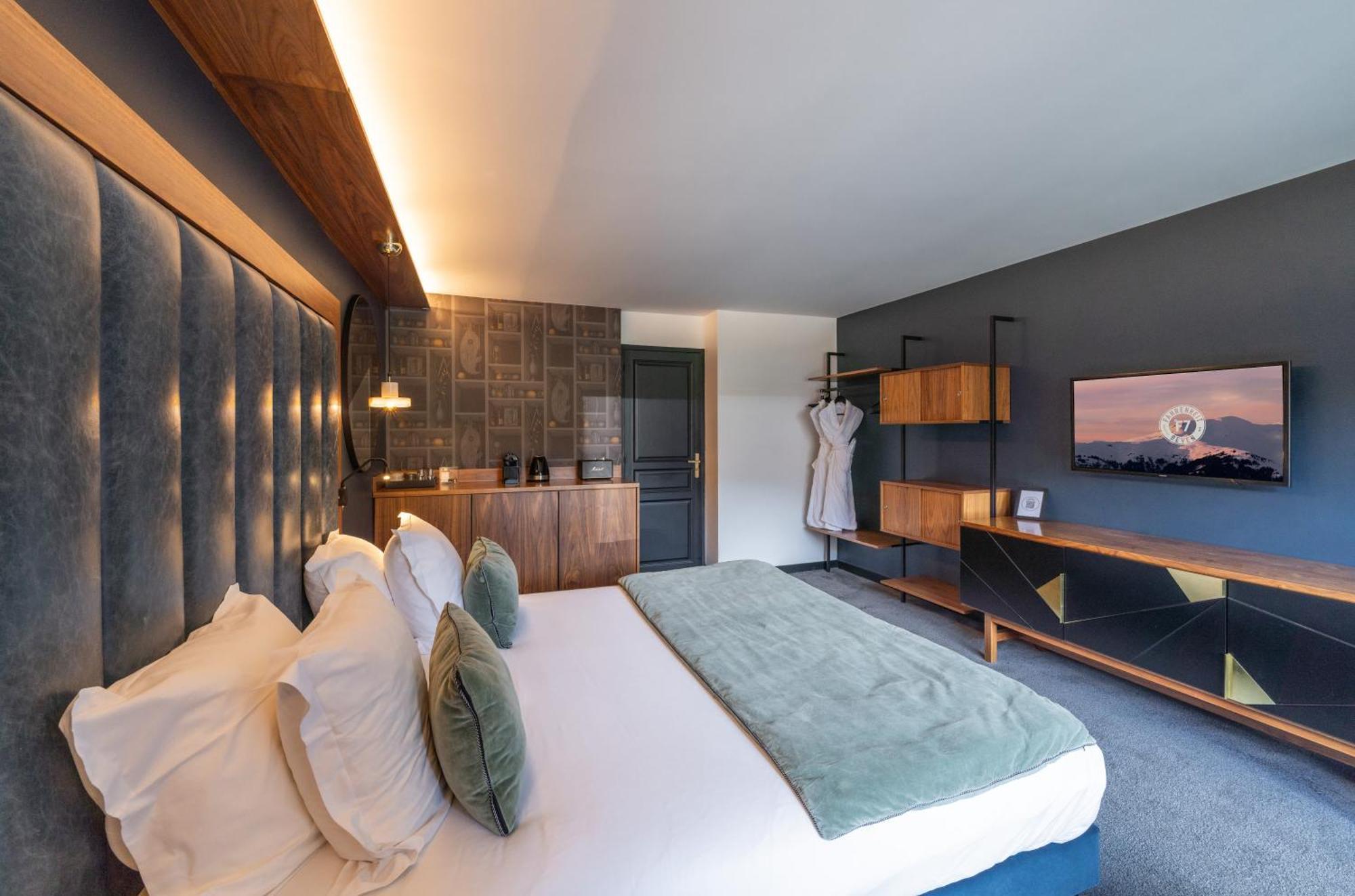 Hotel Fahrenheit Seven Courchevel Zewnętrze zdjęcie
