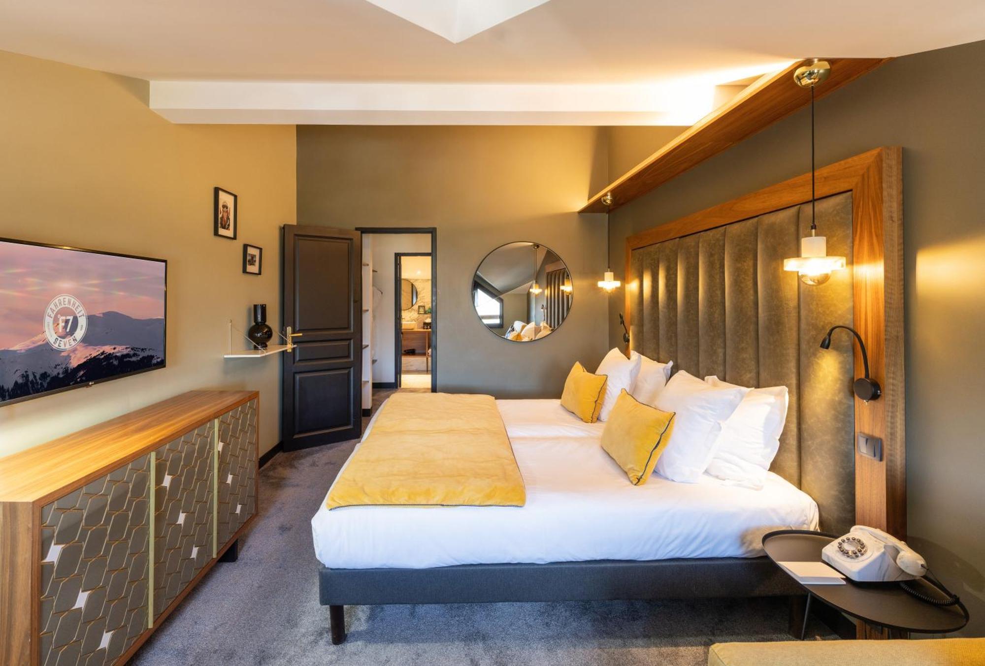 Hotel Fahrenheit Seven Courchevel Zewnętrze zdjęcie