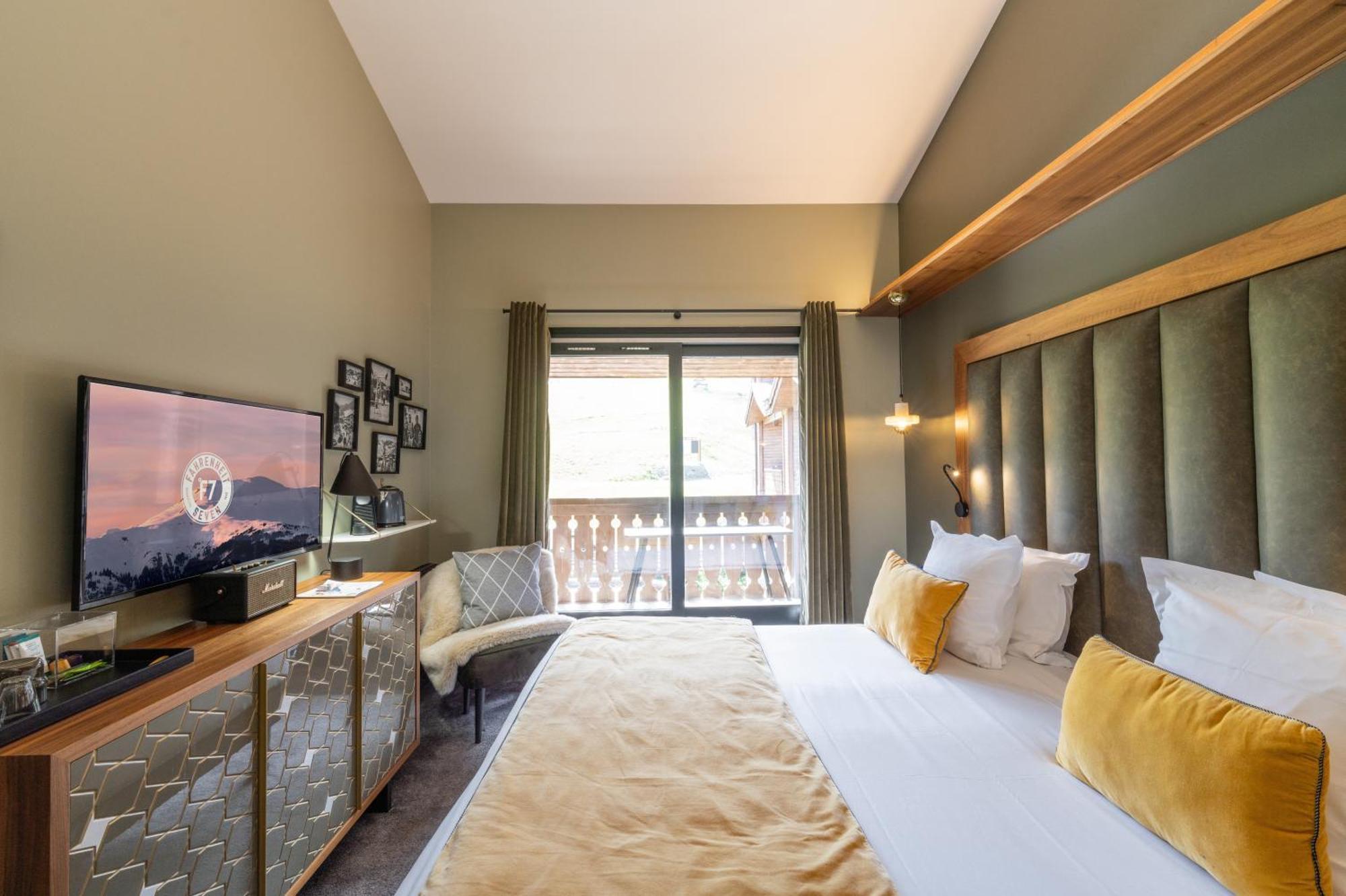 Hotel Fahrenheit Seven Courchevel Zewnętrze zdjęcie