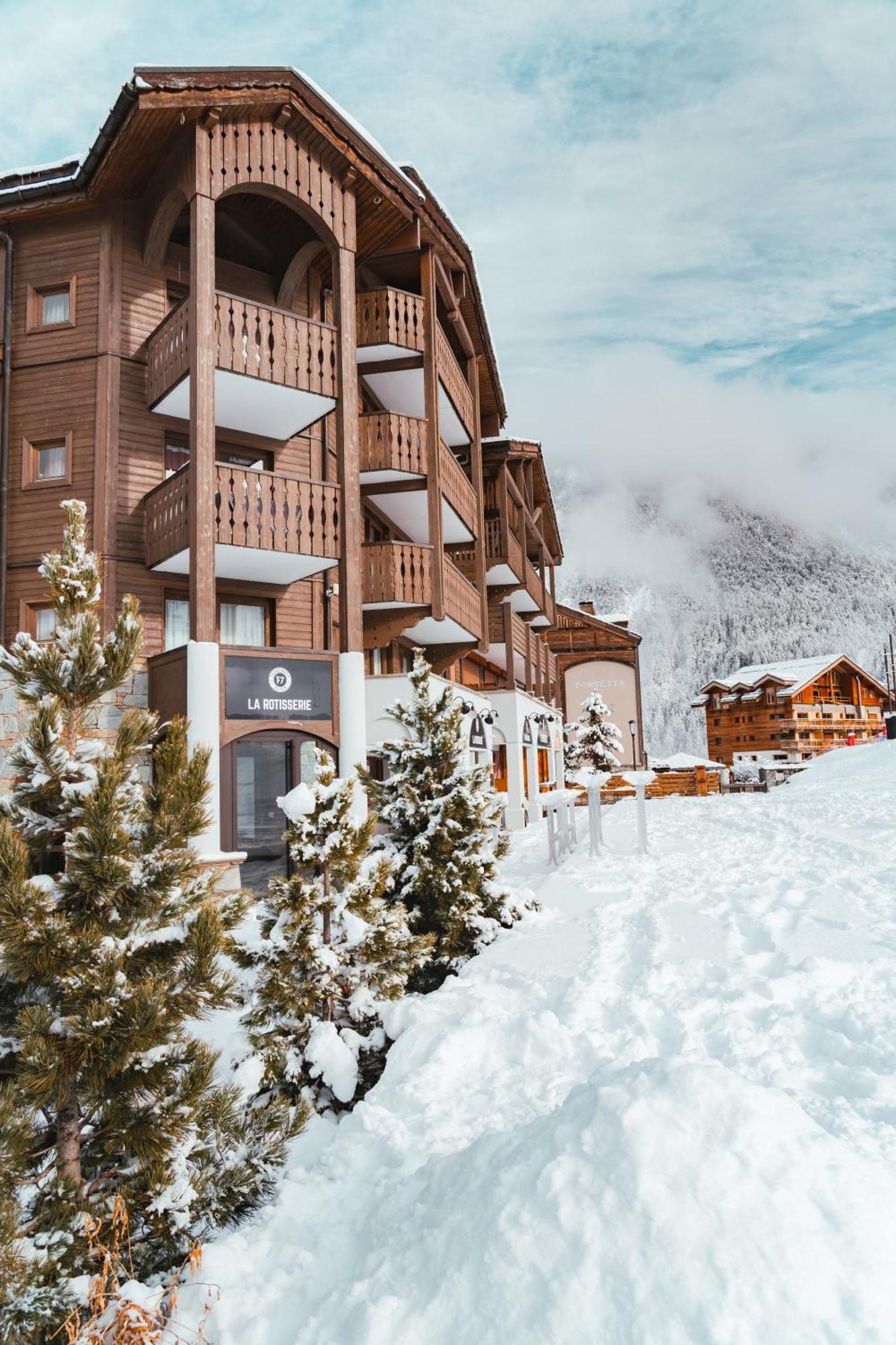 Hotel Fahrenheit Seven Courchevel Zewnętrze zdjęcie
