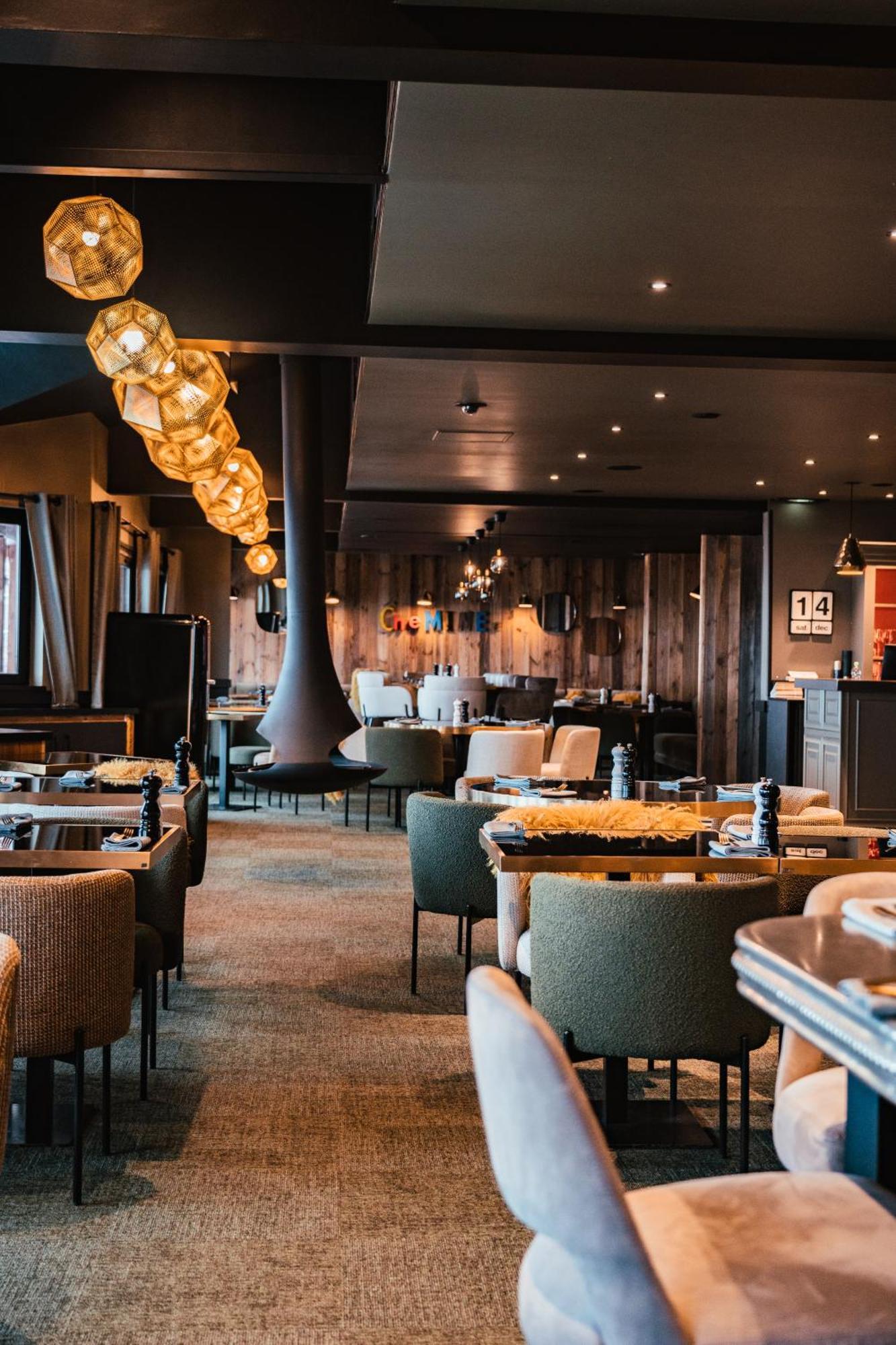 Hotel Fahrenheit Seven Courchevel Zewnętrze zdjęcie